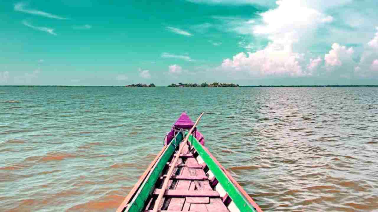 হালতির বিল ভ্রমণ