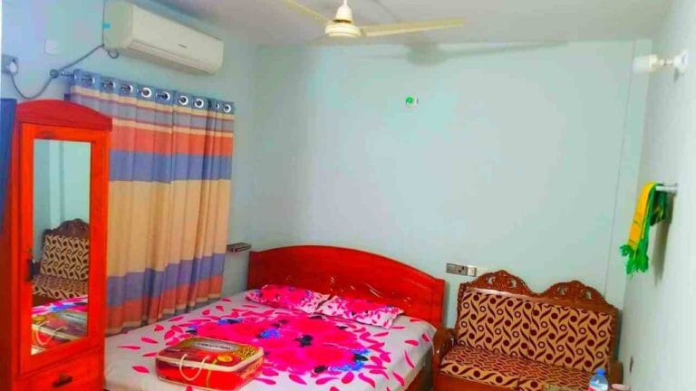 রাজবাড়ী আবাসিক হোটেল