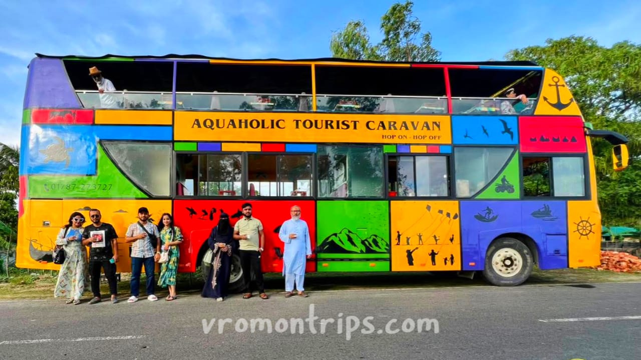 ছাদ খোলা ট্যুরিস্ট বাসে কক্সবাজার মেরিন ড্রাইভ রোড ভ্রমণ