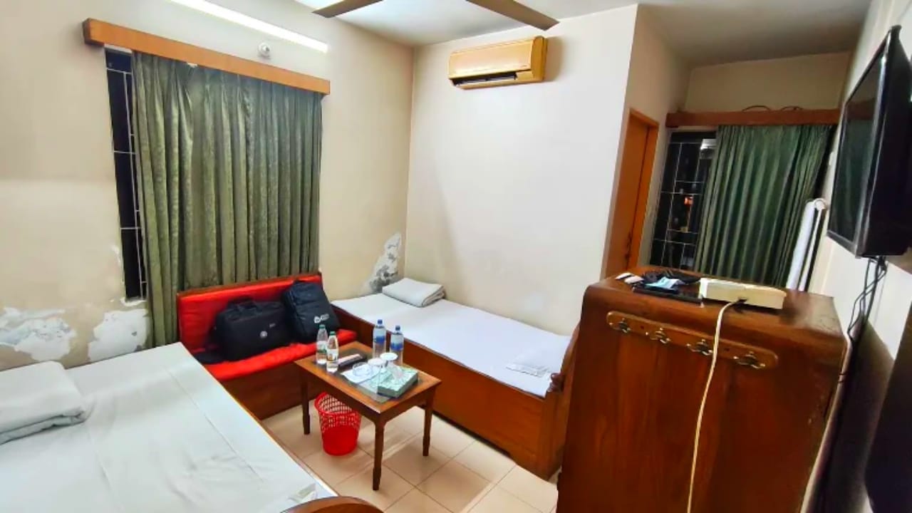 তেজগাঁও আবাসিক হোটেল
